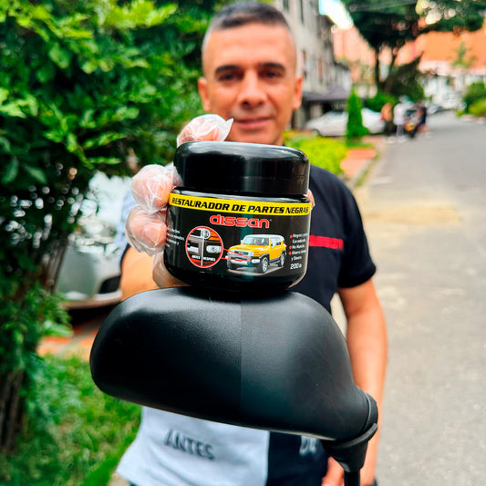 RESTAURADOR PARTES NEGRAS CarDetail®